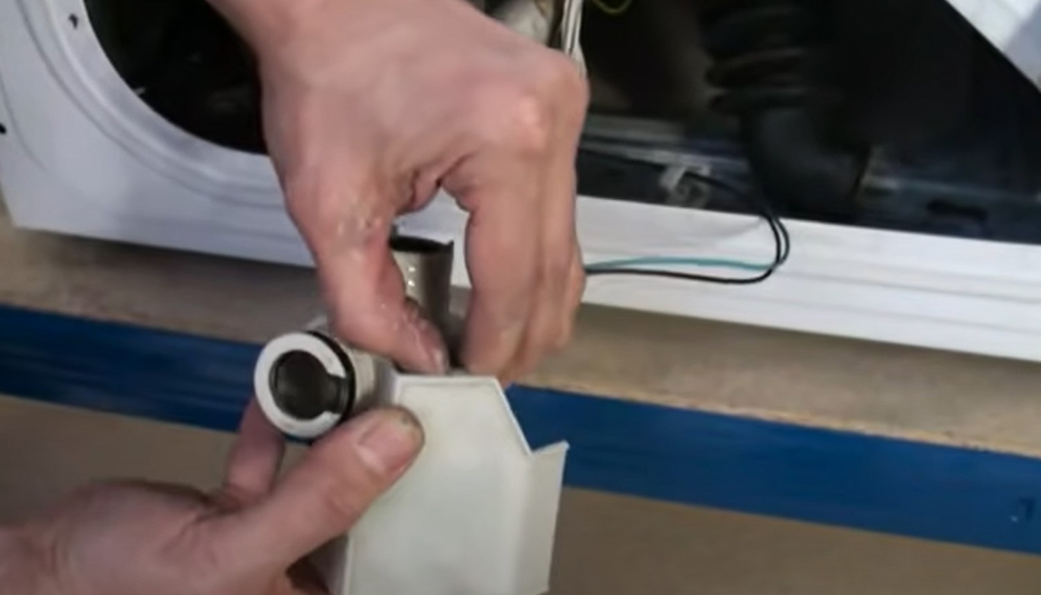 How to fit a pump to a hotpoint washing machine remove wires